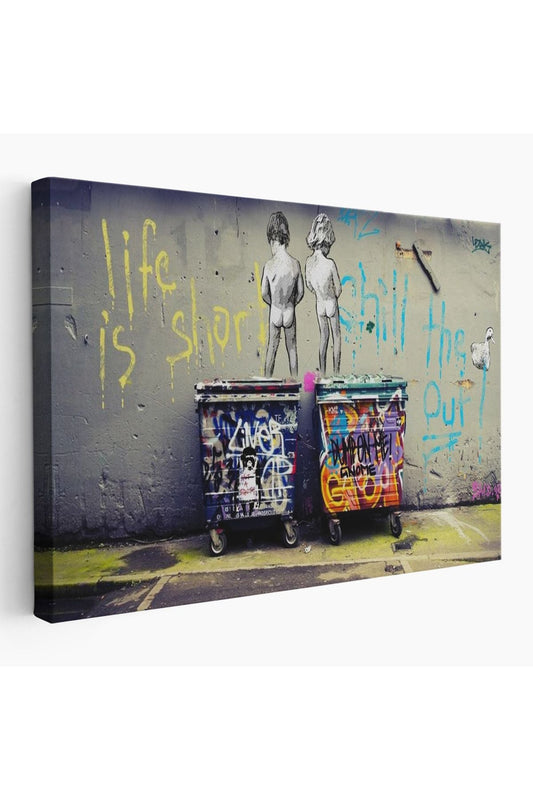 modagos068 Bansky Çöp Kutusuna İşeyen Çocuklar Kanvas Tablosu / Hayat Kısa-5154