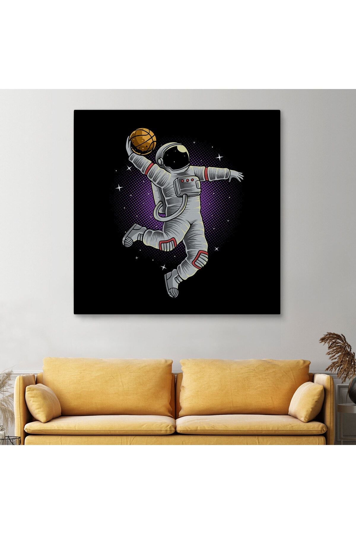 Ay'da Basketbol Oynayan Astronot Kanvas Tablo-5068
