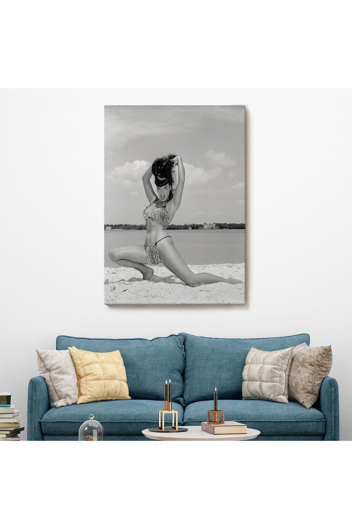 Leopar Bikinili Bettie Page Duvar Tablosu-6053