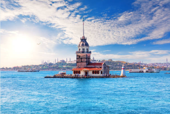 HG Bulutlaların Üzerindeki Renkli Balonları Tutan Kız Tablosu-6643